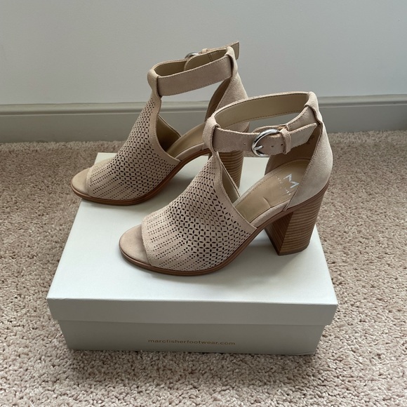 Marc Fisher Vixen Peep Toe Sandal - Picture 5 of 8